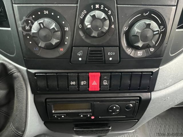 Box van IVECO Daily 35C15 Hpi Koffer Ahk Klima Lkw 3,5t Euro4