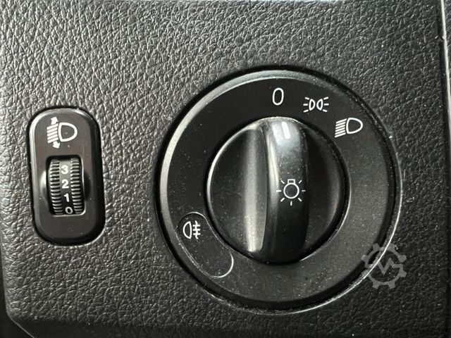 Kleinbus MERCEDES-BENZ Sprinter 313 BlueTEC 9 Sitze+Lift ENGINE BROKEN