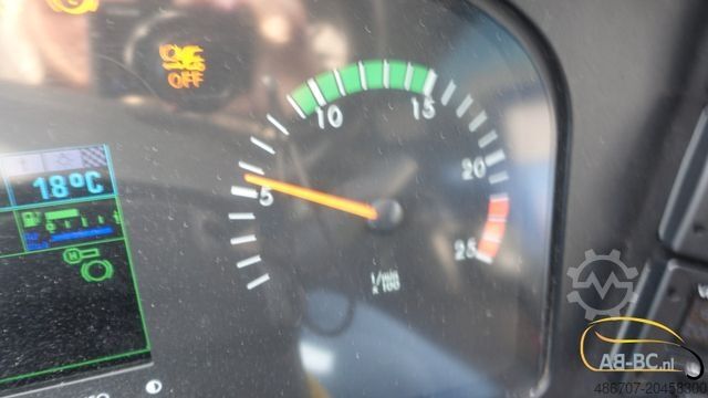 Motor coach MERCEDES-BENZ Tourismo 52 Sitze EURO 6