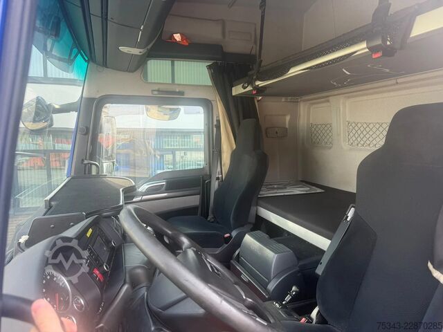 Standard-SZM MAN TGX | Lifting axle | Steering axles | Retarder ...
