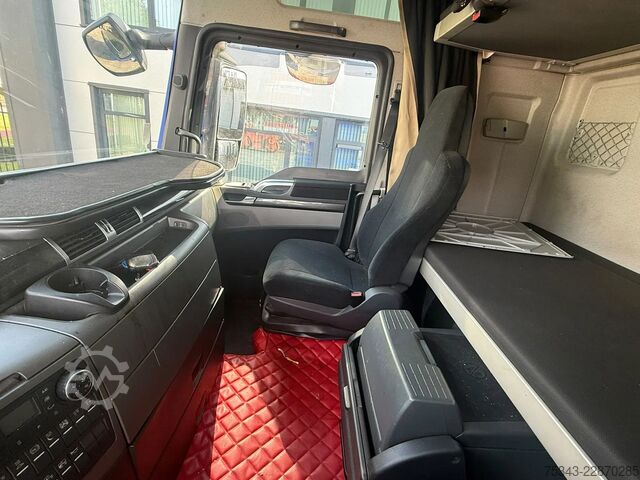 Standard-SZM MAN TGX | Lifting axle | Steering axles | Retarder ...