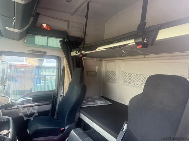 Standard-SZM MAN TGX | Lifting axle | Steering axles | Retarder ...