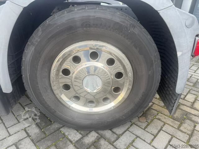 Standard-SZM MAN TGX | Lifting axle | Steering axles | Retarder ...