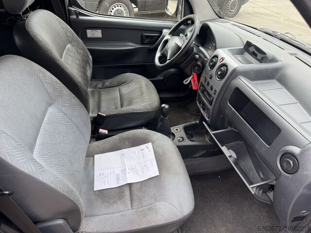 Citroen Berlingo 1.6HDI Kastenwagen Combo 2007, TÜV bis 3/2027 CITROËN Berlingo 1.6HDI Bestelwagen Combo 2007 APK 3-2027