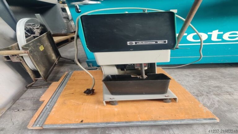 Verschiedene Nagel citoborma 180