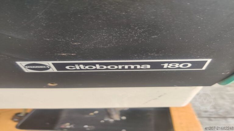 Verschiedene Nagel citoborma 180