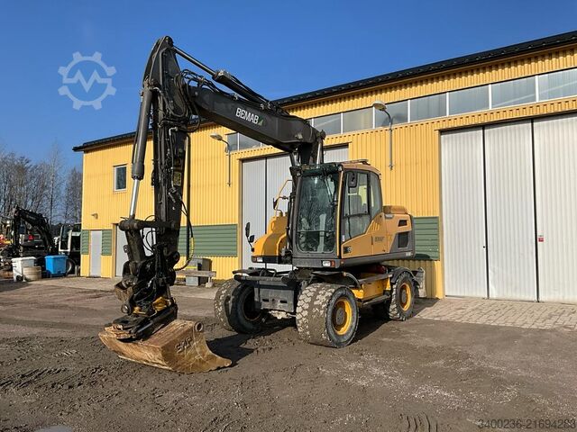 Bagger Volvo EW160D