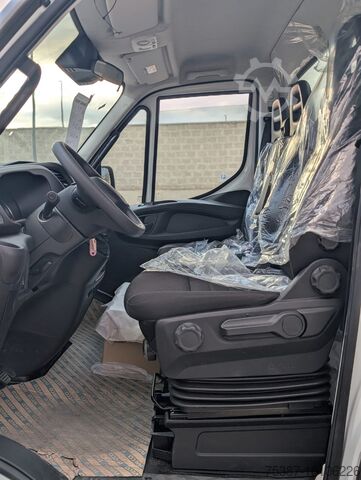 Tipper van IVECO 35C16