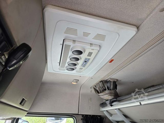 Standard tractor unit DAF XF 460 Standard + Krone Gardine Coiler Standard