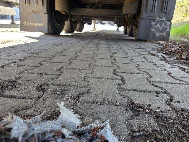 Auflieger mit Pritsche & Plane KRONE Gardine Standard, Coiler, Lift, BPW Trommel