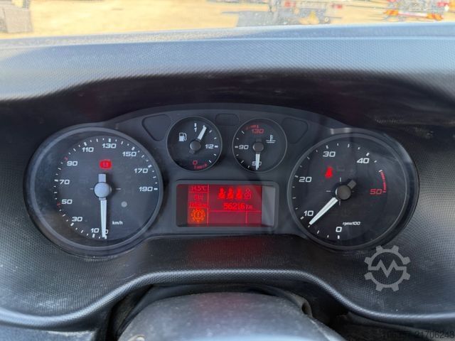 Transporter mit Kipper IVECO Daily 35C14 Kipper DOKA RD3750 Motorschaden