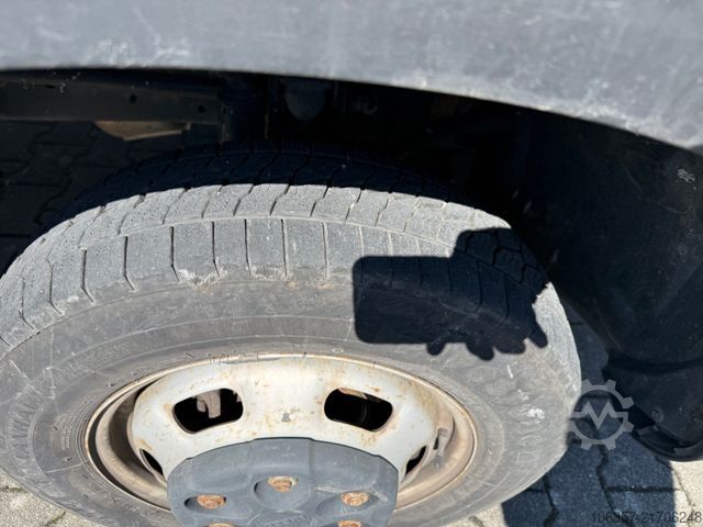 Transporter mit Kipper IVECO Daily 35C14 Kipper DOKA RD3750 Motorschaden