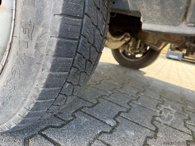 Transporter mit Kipper IVECO Daily 35C14 Kipper DOKA RD3750 Motorschaden