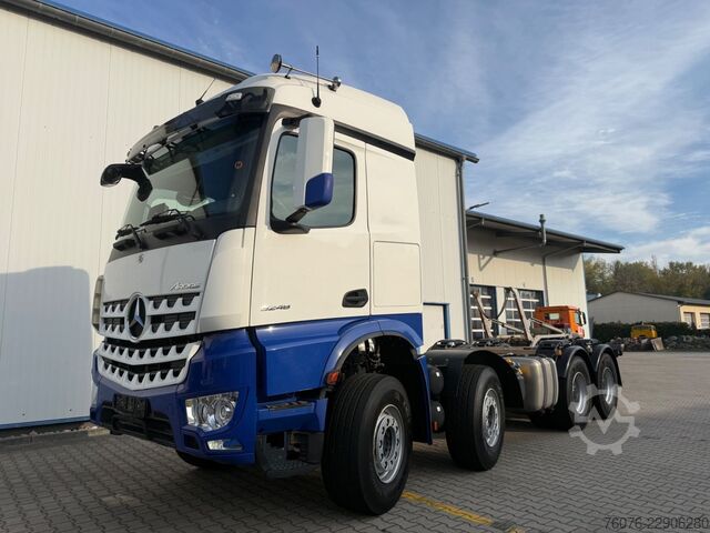 Truck chassis MERCEDES-BENZ Arocs 5 MB 3248 LK 8x4/4 1Bett Heizung Klima AHK