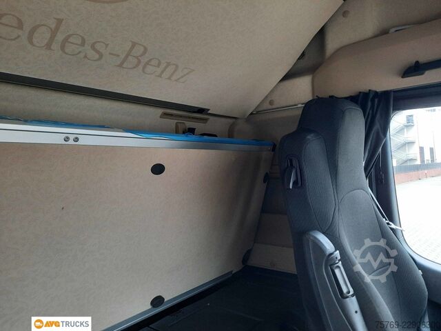 Standard tractor unit MERCEDES-BENZ 1851 LS ACTROS L BigSpace Öl-Retarder Standklima