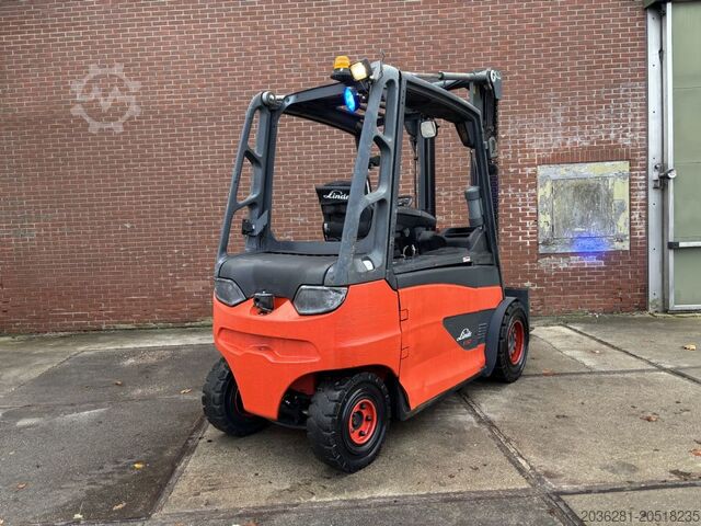 Elektro 4 Rad-Stapler Linde E50HL-01