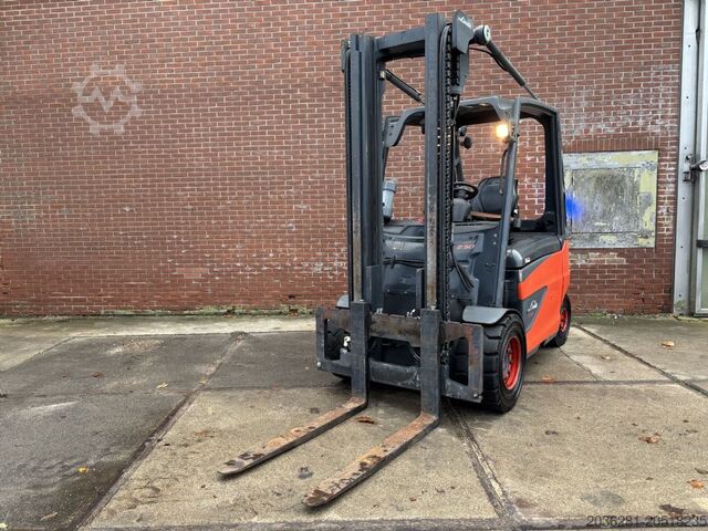 Elektro 4 Rad-Stapler Linde E50HL-01