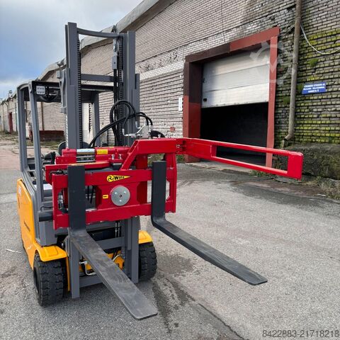 Frontlader mit Drehrahmen für Gabelzinken Jungheinrich EFG 320