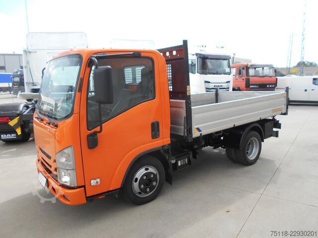 Three-way tipper van Isuzu M21 RIBALTABILE TRILATERALE