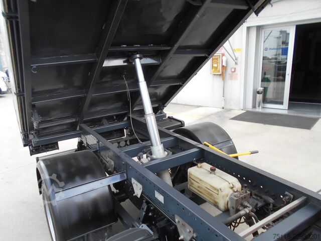 Three-way tipper van Isuzu M21 RIBALTABILE TRILATERALE