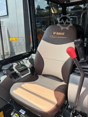 Mini excavator BOBCAT E 27  - Exclusive Edition 1of1