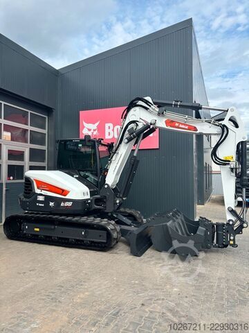 Mini excavator BOBCAT E 88 - Verstellausleger / 0 % Finanzierung