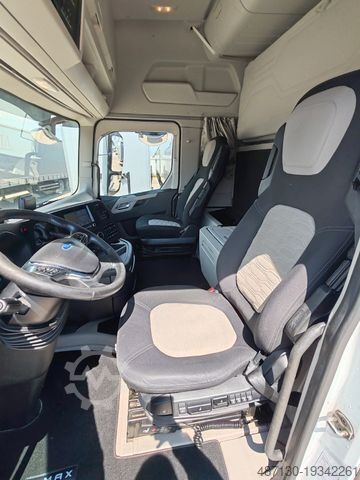 Standard tractor unit FORD F-MAX 500