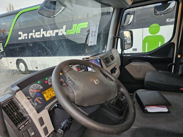 Box truck Volvo FL 240 4x2 16tons Seitentüren Koff