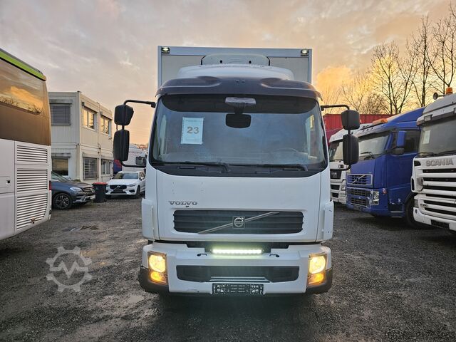 Box truck Volvo FL 240 4x2 16tons Seitentüren Koff