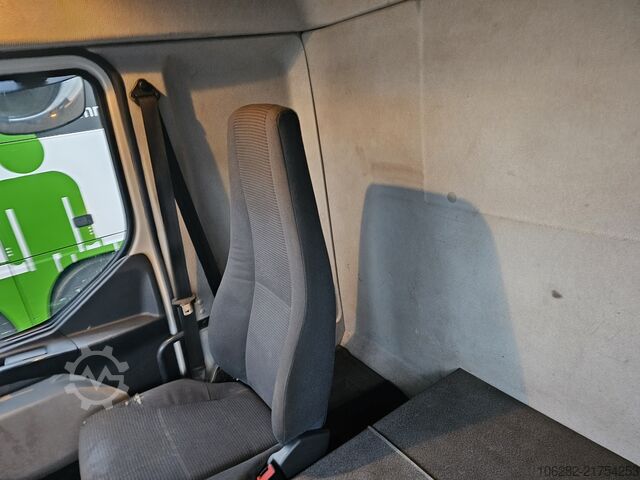 Box truck Volvo FL 240 4x2 16tons Seitentüren Koff