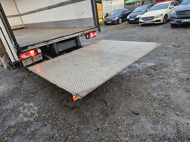 Box truck Volvo FL 240 4x2 16tons Seitentüren Koff