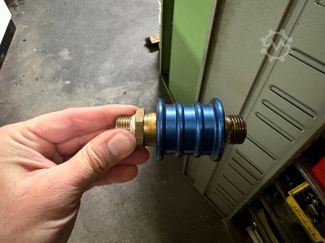 Werkstattschrank mit Inhalt KAISER + KRAFT Workshop Cabinet with Contents