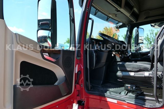 Box truck MERCEDES-BENZ Actros 1842 Koffer Vollluft LBW Kamera