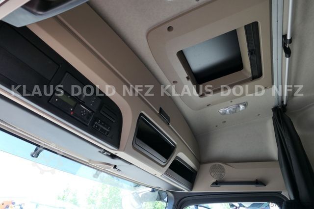 Box truck MERCEDES-BENZ Actros 1842 Koffer Vollluft LBW Kamera