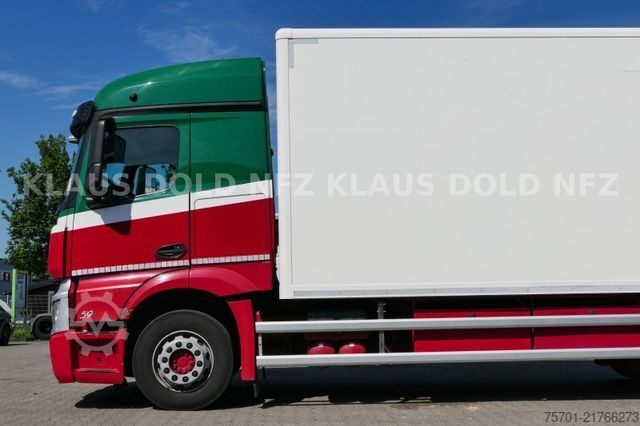 Box truck MERCEDES-BENZ Actros 1842 Koffer Vollluft LBW Kamera