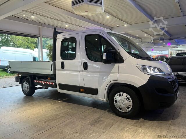 Pick-up van Citroën Jumper Doka Pritsche 7-Sitzer*AHK*Garantie