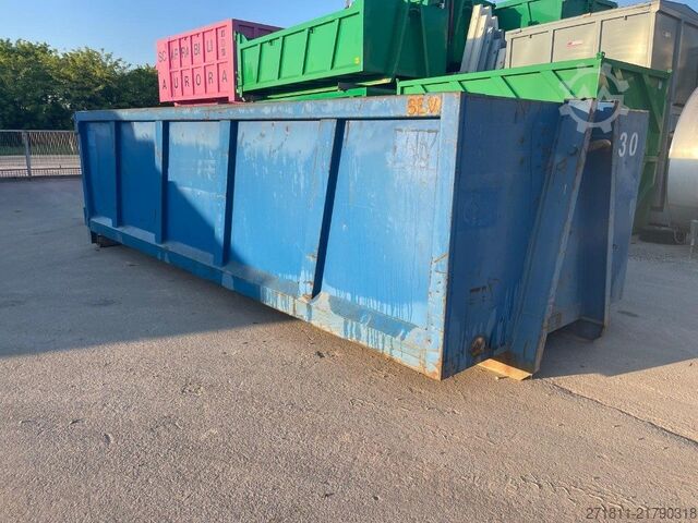 Roll-off container  CONTAINER SCARRABILE USATO A CIELO APERTO