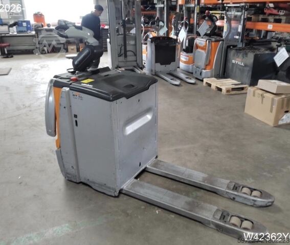Electric Pallet Trucks Still EXH-SF20