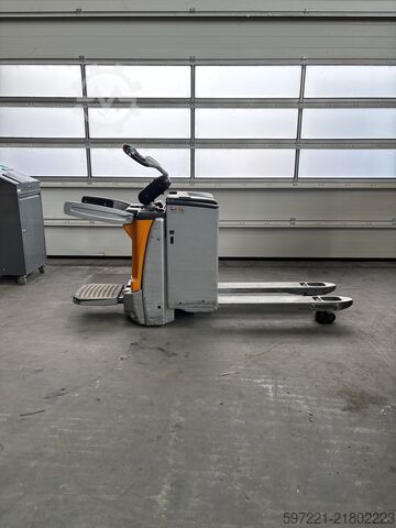 Electric Pallet Trucks Still EXH-SF20