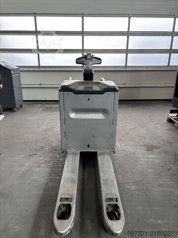 Electric Pallet Trucks Still EXH-SF20
