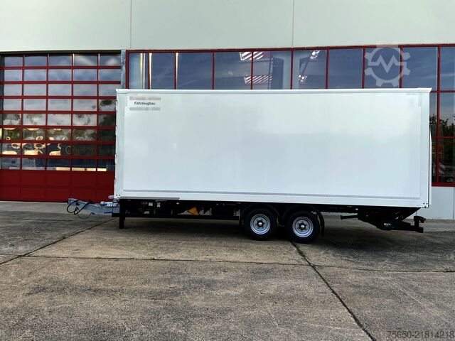 Box trailer Möslein TK0105D-L Weiß  Tandem Koffer, Ladebordwand 1,5 t + DurchladbarNeufahrzeug --