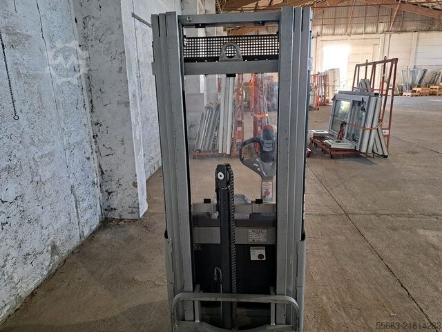 High-lift stacker No 23 Triplex Still EXV 12
