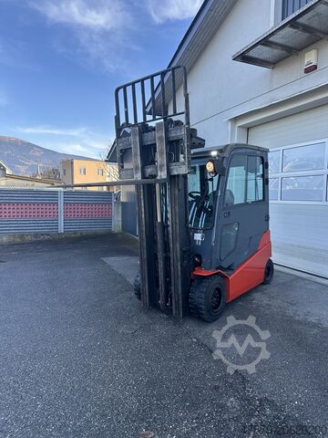 Forklift Toyota 8FBMT35