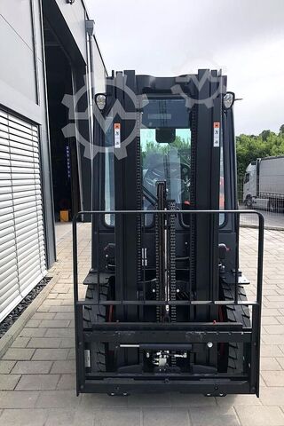 LPG forklift Bobcat G 20 E-7