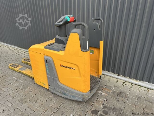 Electric Pallet Truck Jungheinrich ERE120
