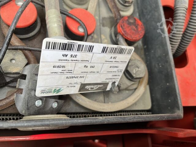 Pedestrian Stacker Linde L20