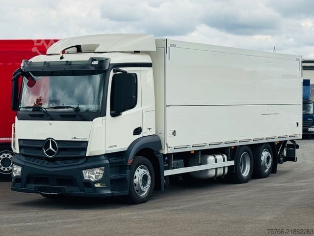 Beverage truck MERCEDES-BENZ ANTOS 2533  L / LBW / 2xAHK / LENKACHSE / 18 PAL