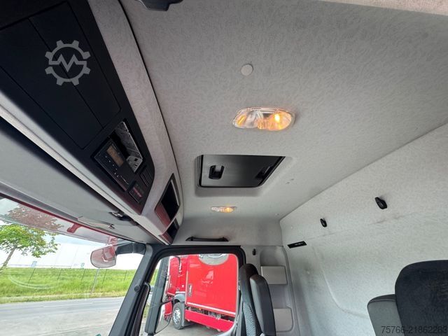 Beverage truck MERCEDES-BENZ ANTOS 2533 L / LBW / 2xAHK / LENKACHSE / 18 PAL