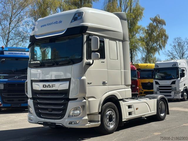 Standard tractor unit DAF XF530 FT 2 Tanks 1180L Euro6e Retarder Xenon