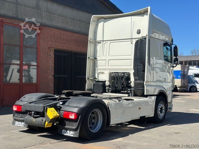Standard tractor unit DAF XF530 FT 2 Tanks 1180L Euro6e Retarder Xenon